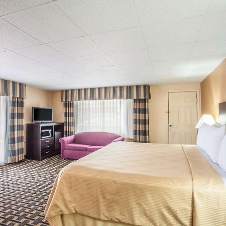 Travelodge By Wyndham South ברלינגטון מראה חיצוני תמונה