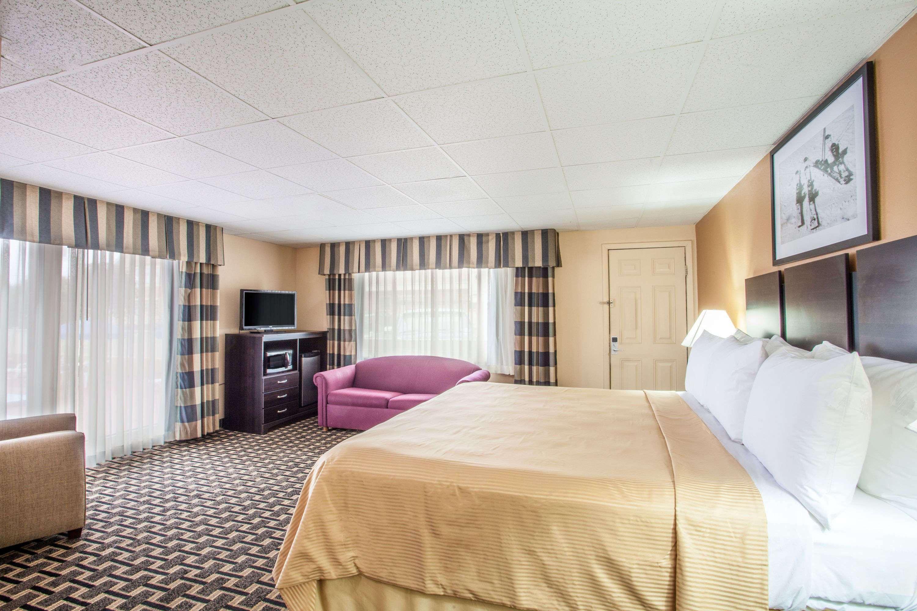 Travelodge By Wyndham South ברלינגטון מראה חיצוני תמונה