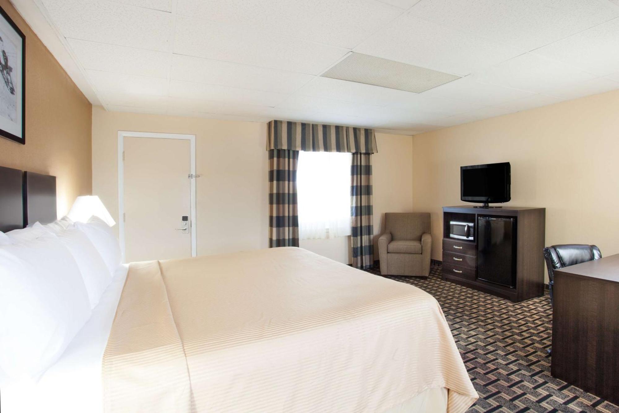 Travelodge By Wyndham South ברלינגטון מראה חיצוני תמונה